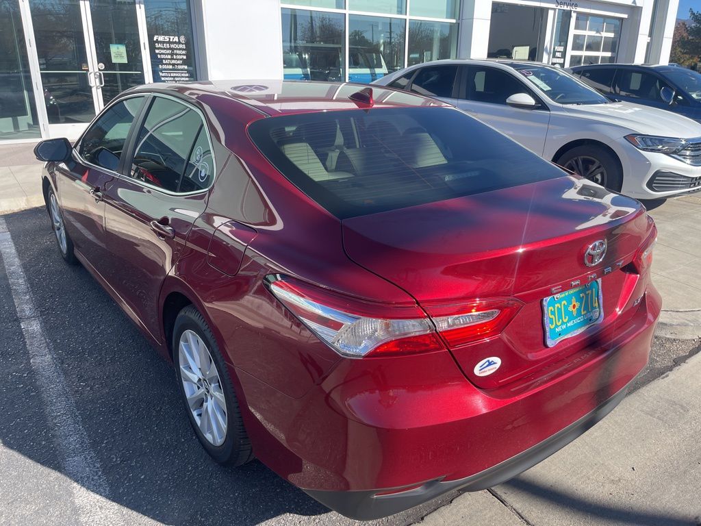 2020 Toyota Camry LE photo 4