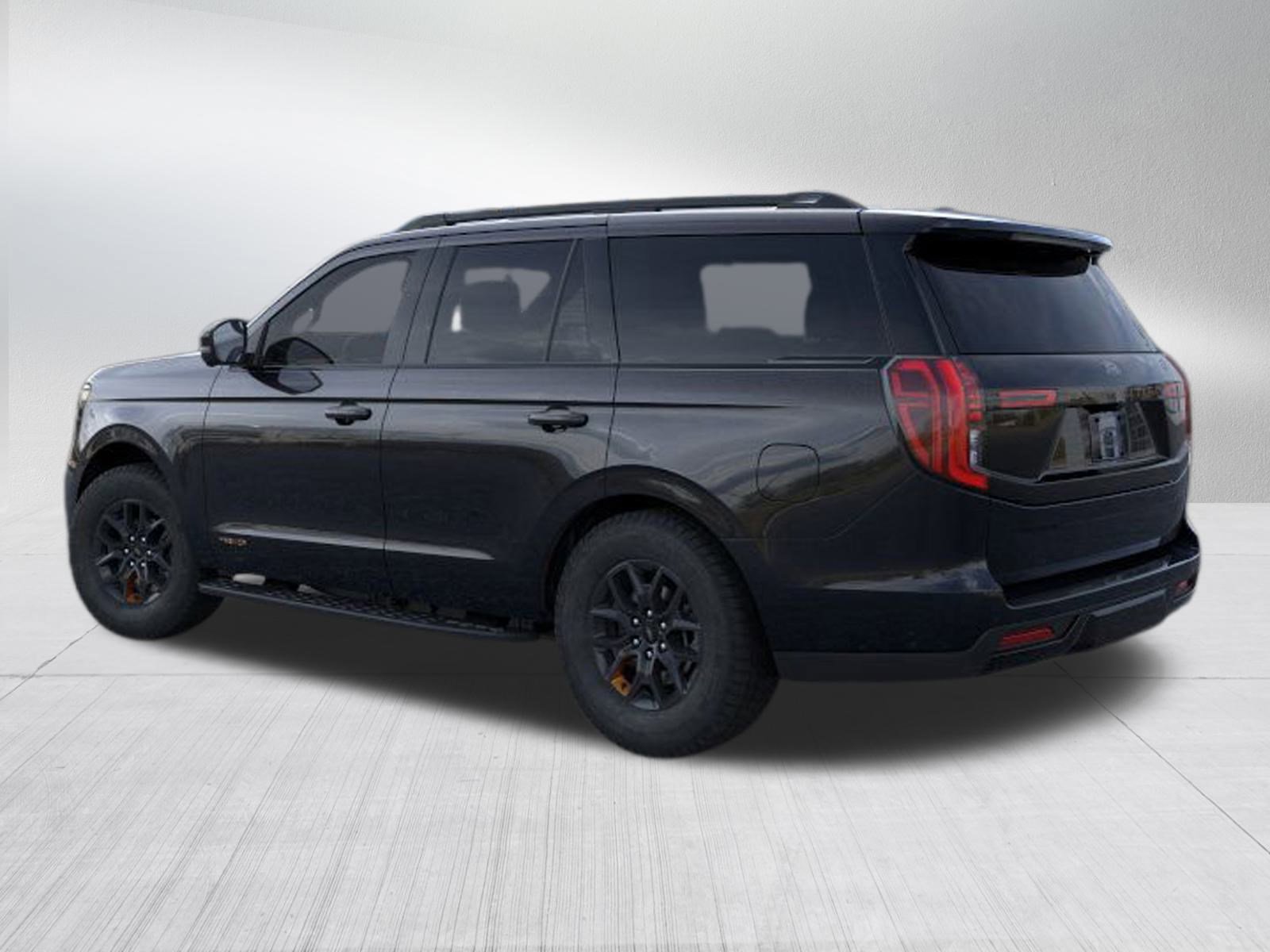 2025 Ford Expedition photo 3