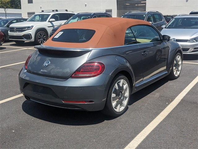 2019 Volkswagen Beetle Convertible Final Edition SEL photo 4