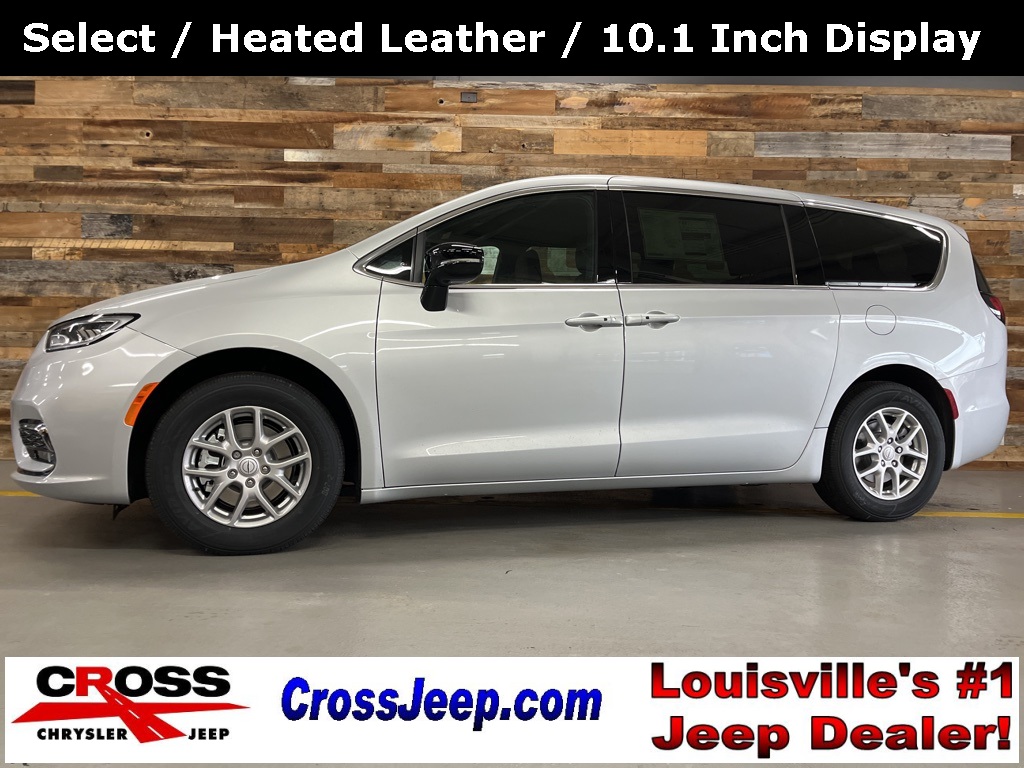 2026 Chrysler Pacifica Select's photo