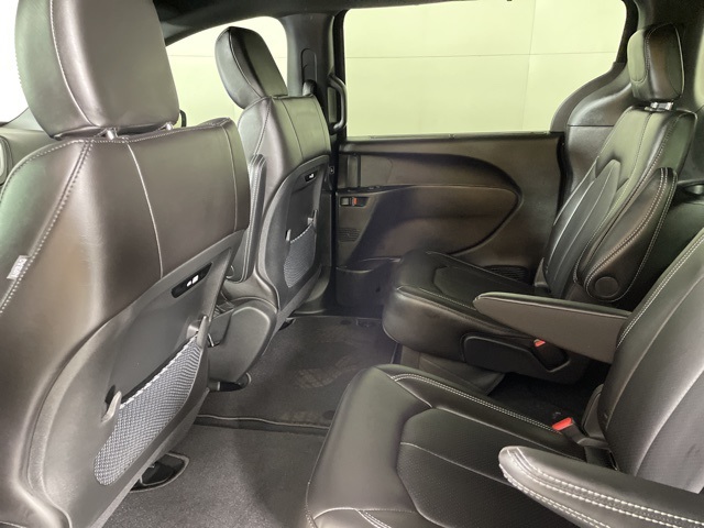 2026 Chrysler Pacifica photo 38