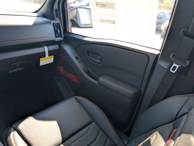 2026 Nissan Frontier Crew Cab PRO-4X photo 15