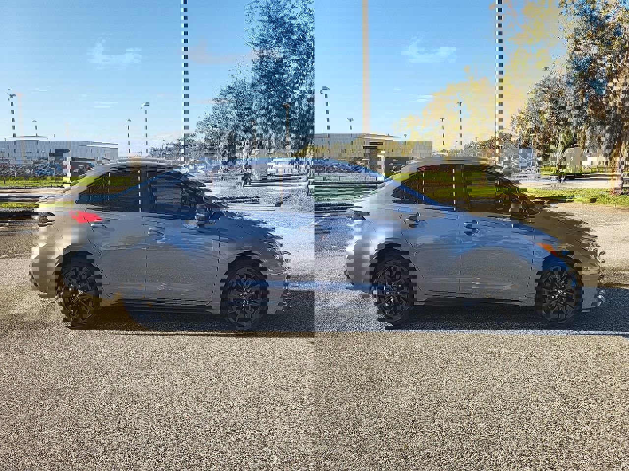 Used 2024 Toyota Corolla SE with VIN 5YFS4MCE6RP173312 for sale in Kansas City