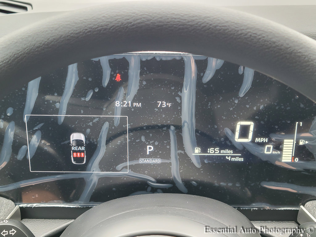 2025 Nissan Kicks SV photo 10