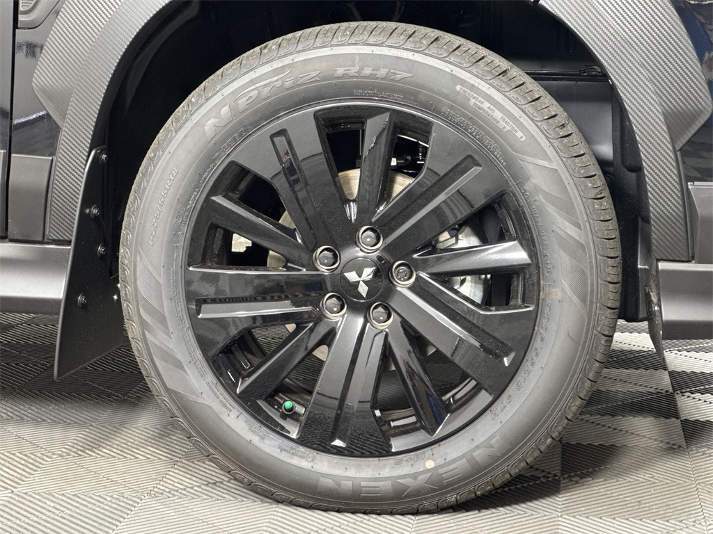 2025 Mitsubishi Outlander Sport ES SE LE photo 5