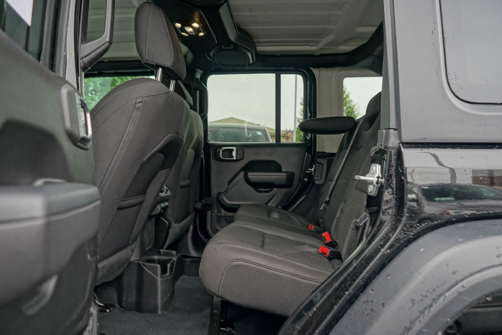 2022 Jeep Wrangler Unlimited Sport S photo 18