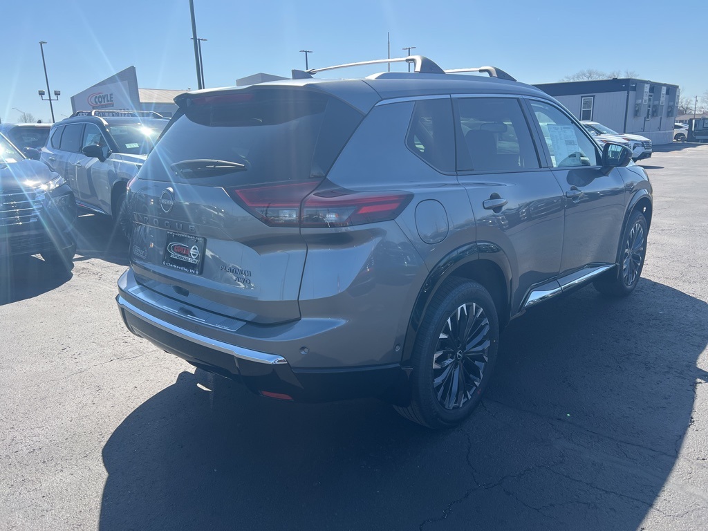 2025 Nissan Rogue Platinum photo 3