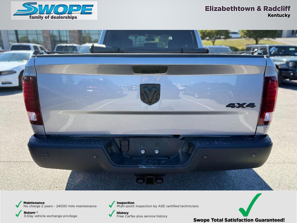2022 Ram 1500 Classic Warlock photo 3