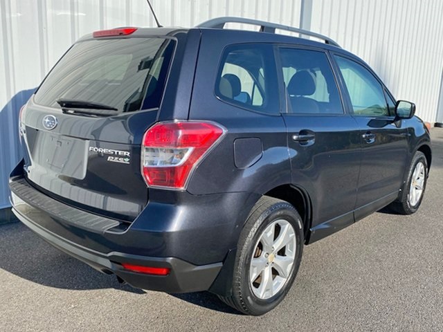2015 Subaru Forester 2.5i Premium photo 3