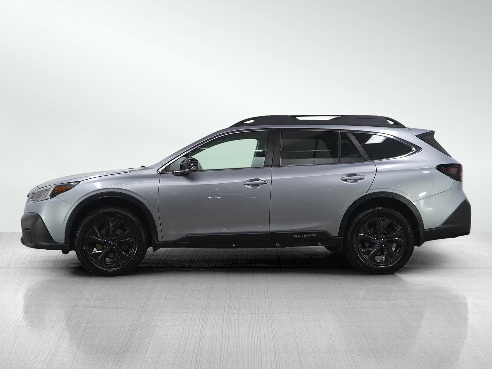 Used 2020 Subaru Outback Onyx Edition with VIN 4S4BTGKD6L3262094 for sale in Burnsville, Minnesota