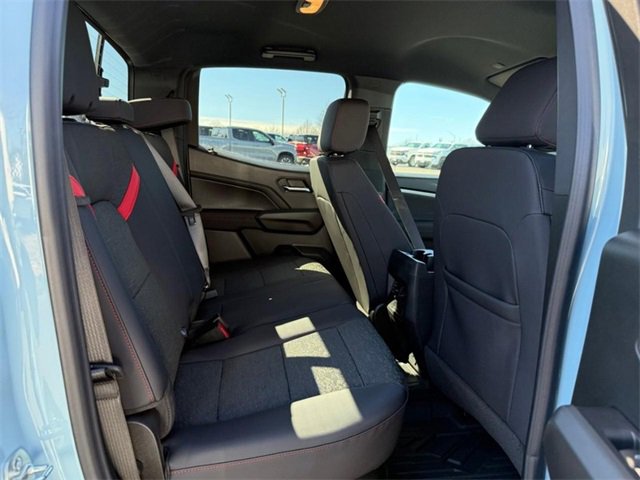 2025 Chevrolet Colorado Z71 photo 4