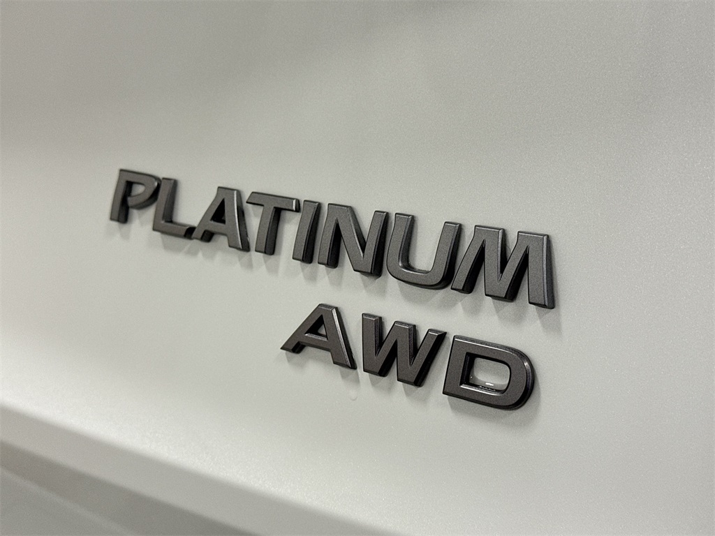 2026 Nissan Rogue Platinum photo 15