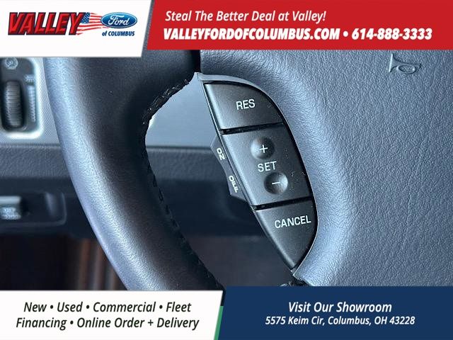 2005 Ford Thunderbird Deluxe photo 14
