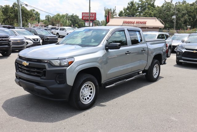 2024 Chevrolet Colorado Work Truck photo 3