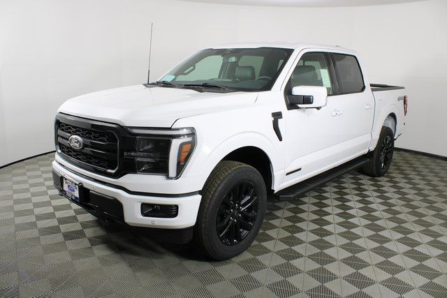 2025 Ford F-150 Lariat photo 3