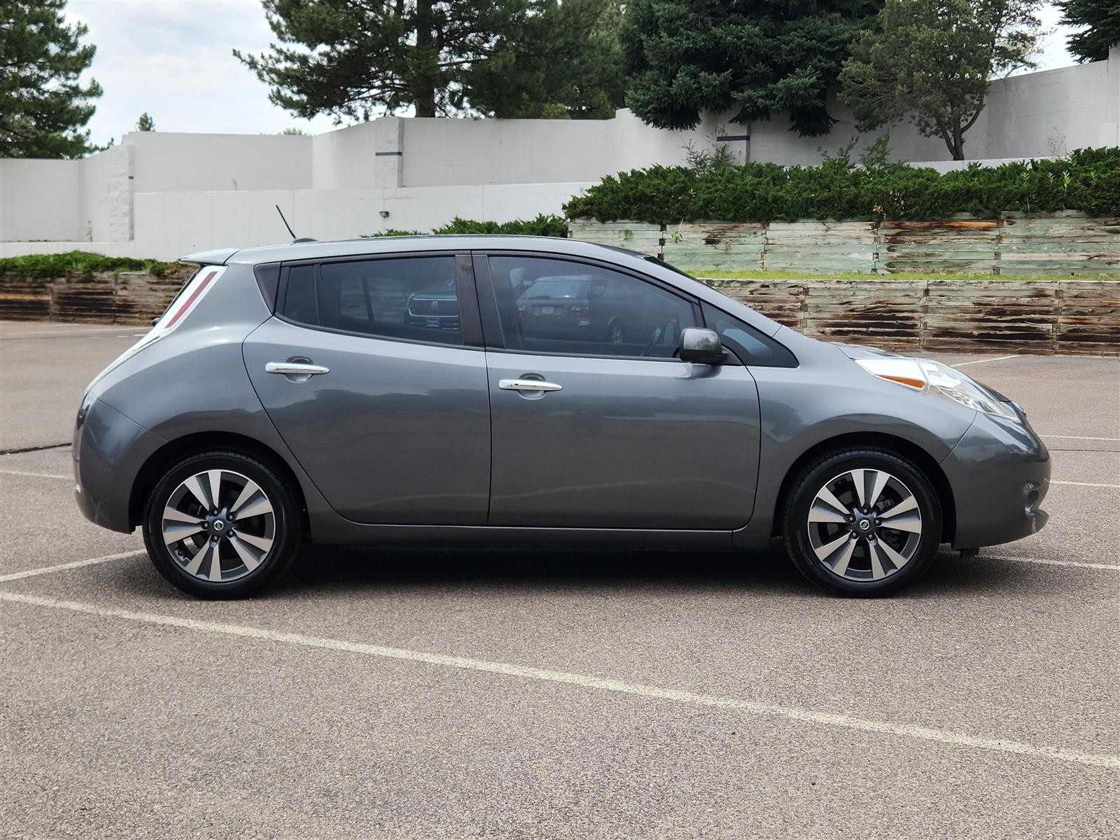 Used 2017 Nissan LEAF SL with VIN 1N4BZ0CP0HC305151 for sale in Aurora, CO