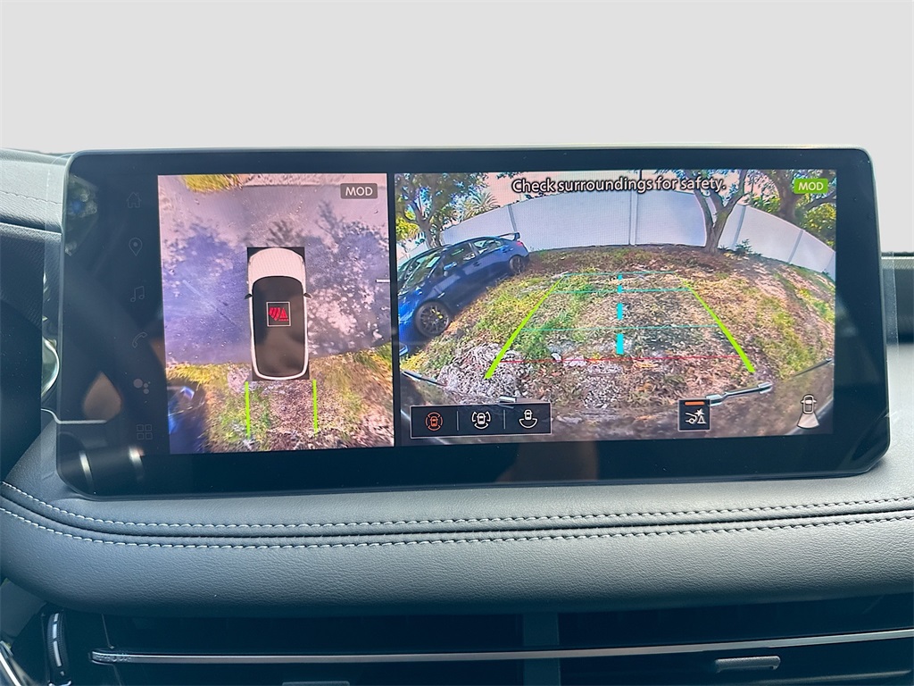 2026 Infiniti QX60 Luxe photo 14