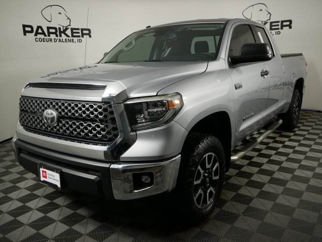 2018 Toyota Tundra SR5's photo