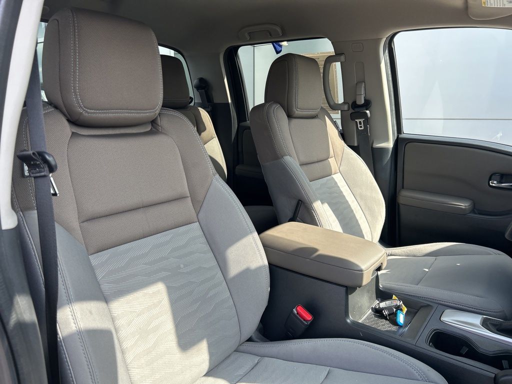 2023 Nissan Frontier SV photo 24