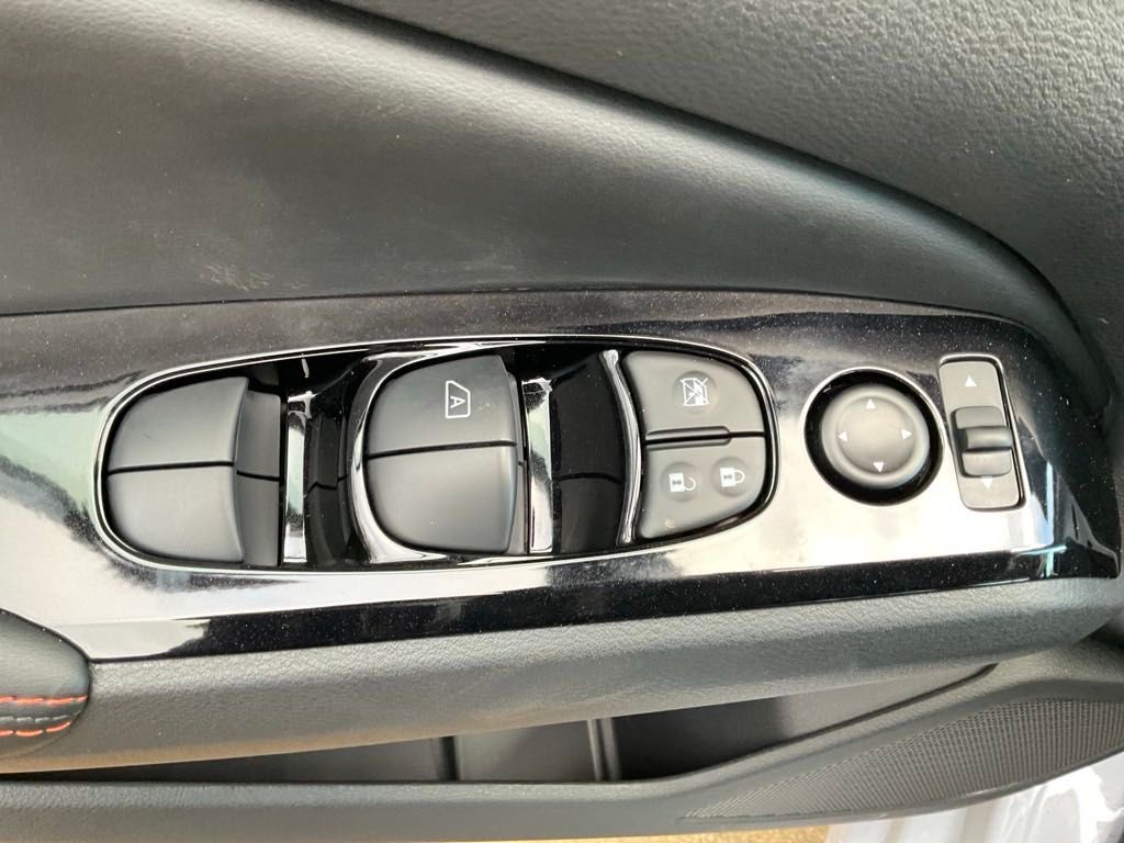 2025 Nissan Altima 2.5 SR photo 15