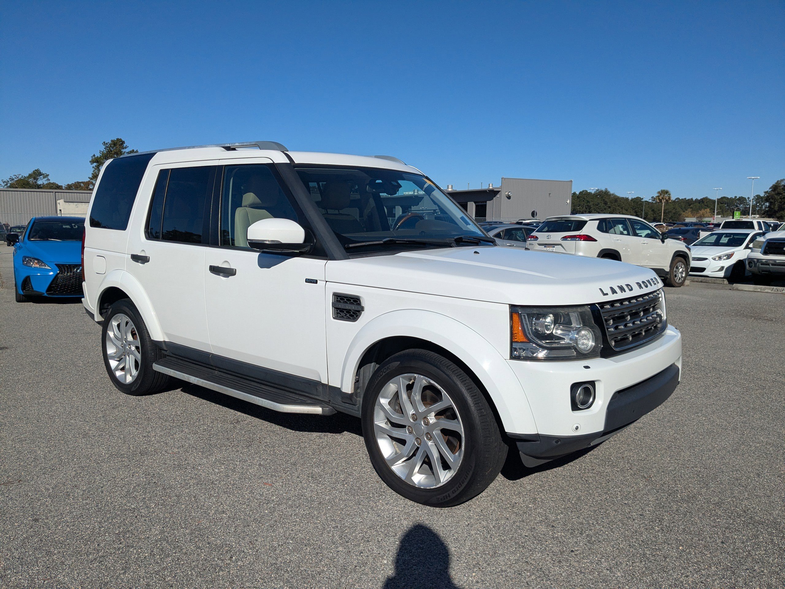 Used 2016 Land Rover LR4 HSE with VIN SALAG2V6XGA843001 for sale in Savannah, GA