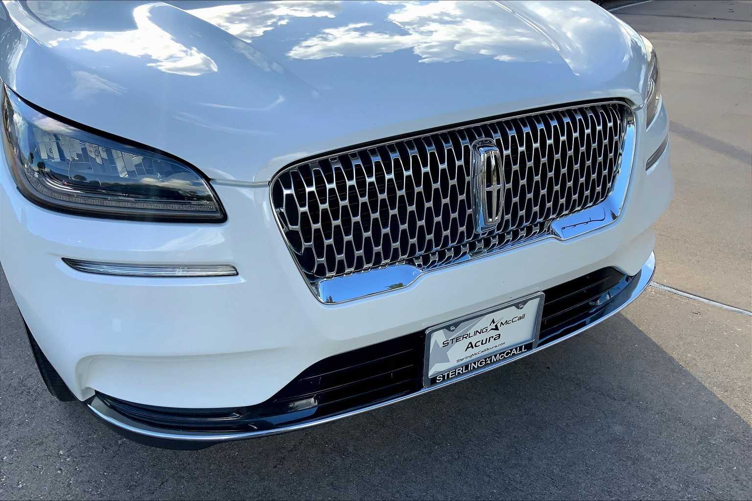 2020 Lincoln Corsair Standard photo 25