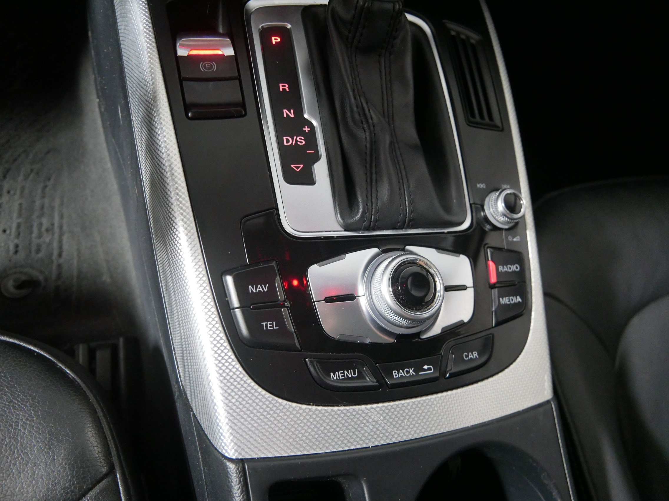 2015 Audi A4 Quattro Premium photo 20