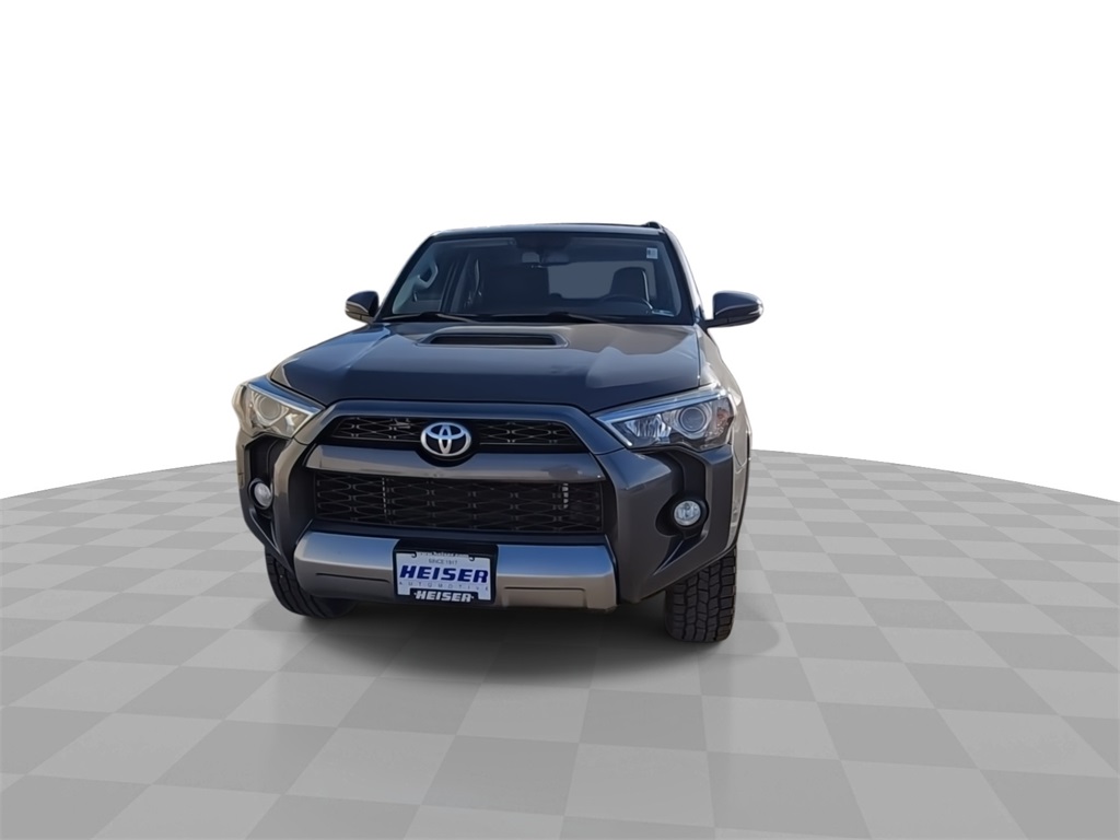 2019 Toyota 4Runner TRD Off-Road Premium photo 3