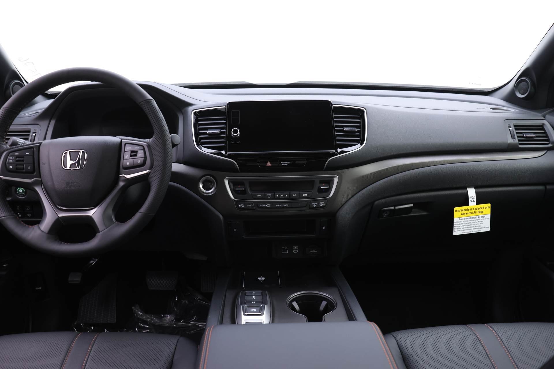 2026 Honda Ridgeline TrailSport photo 3