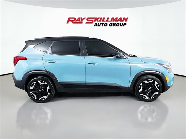 2024 Kia Seltos SX photo 5