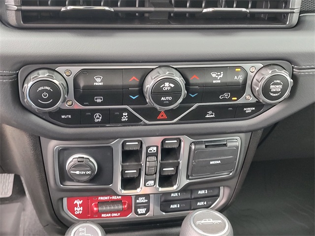 2025 Jeep Gladiator Rubicon photo 15