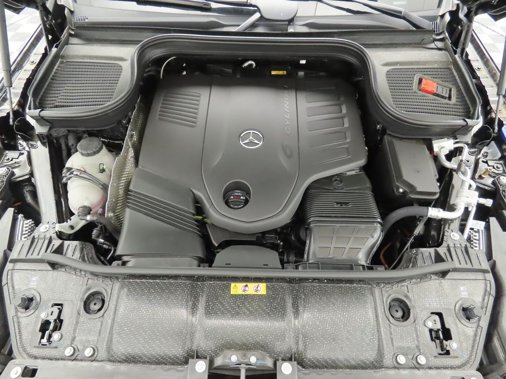 2025 Mercedes Benz GLS 450 4MATIC photo 30
