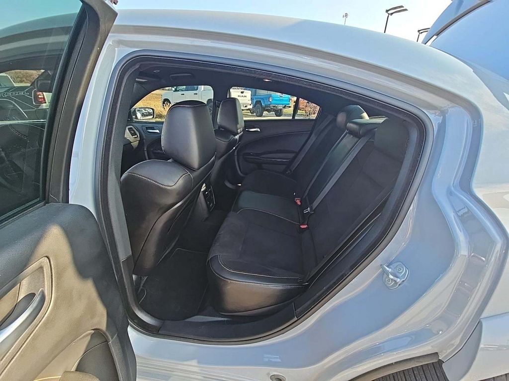 2022 Dodge Charger R/T Scat Pack Widebody Daytona photo 4