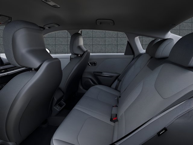 2025 Kia K4 LXS photo 19