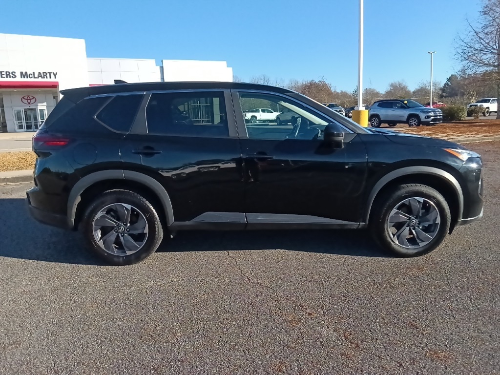 Used 2024 Nissan Rogue SV with VIN 5N1BT3BA8RC702758 for sale in Fort Payne, AL