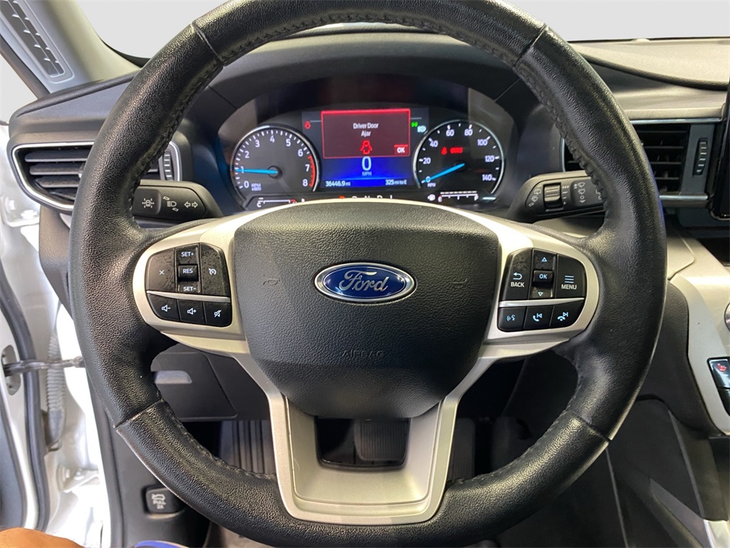 2022 Ford Explorer XLT photo 12