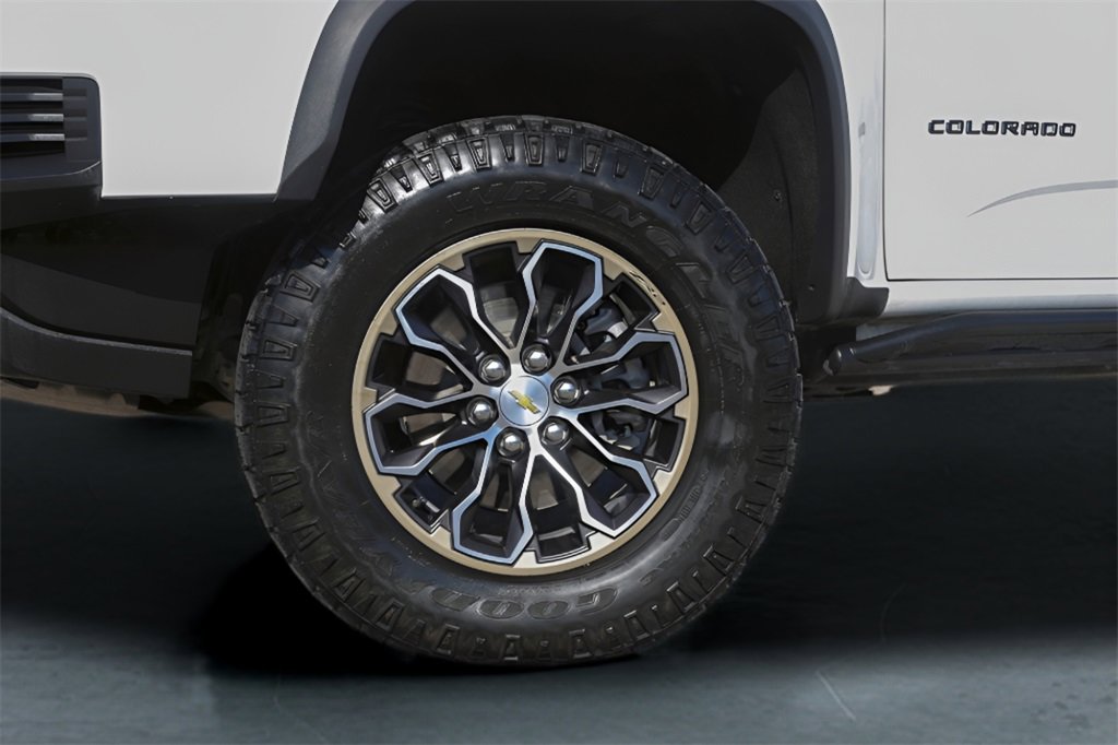 2022 Chevrolet Colorado ZR2 photo 3