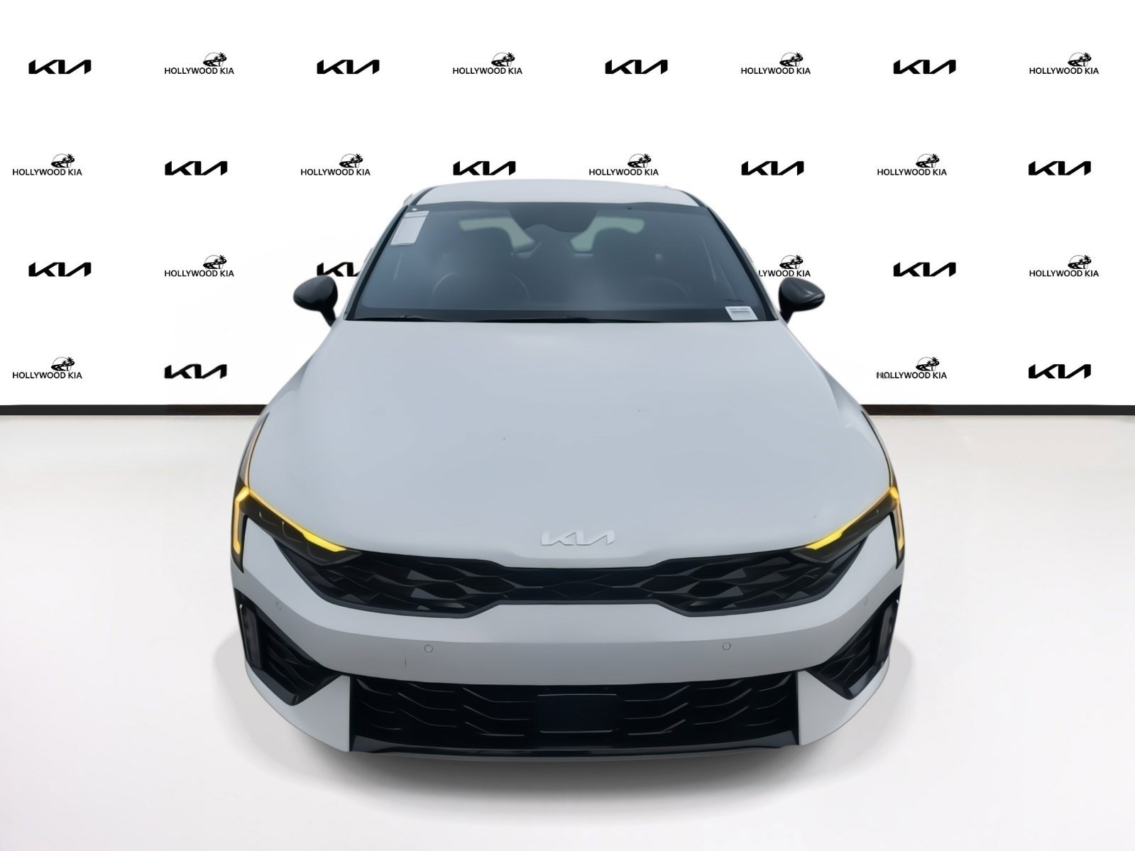 2025 Kia K5 GT-Line photo 2