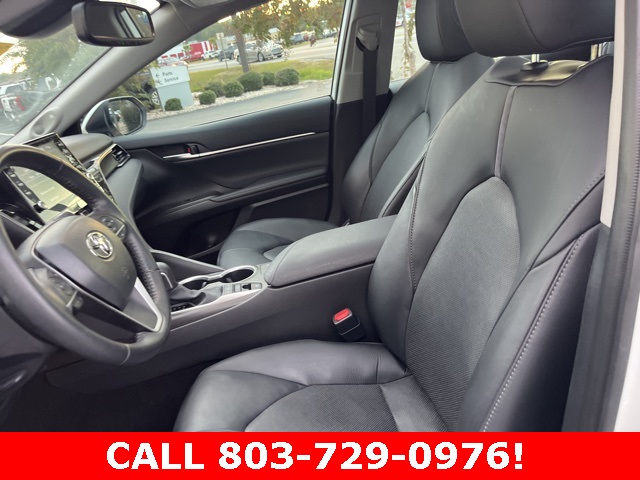 2023 Toyota Camry XLE V6 photo 8