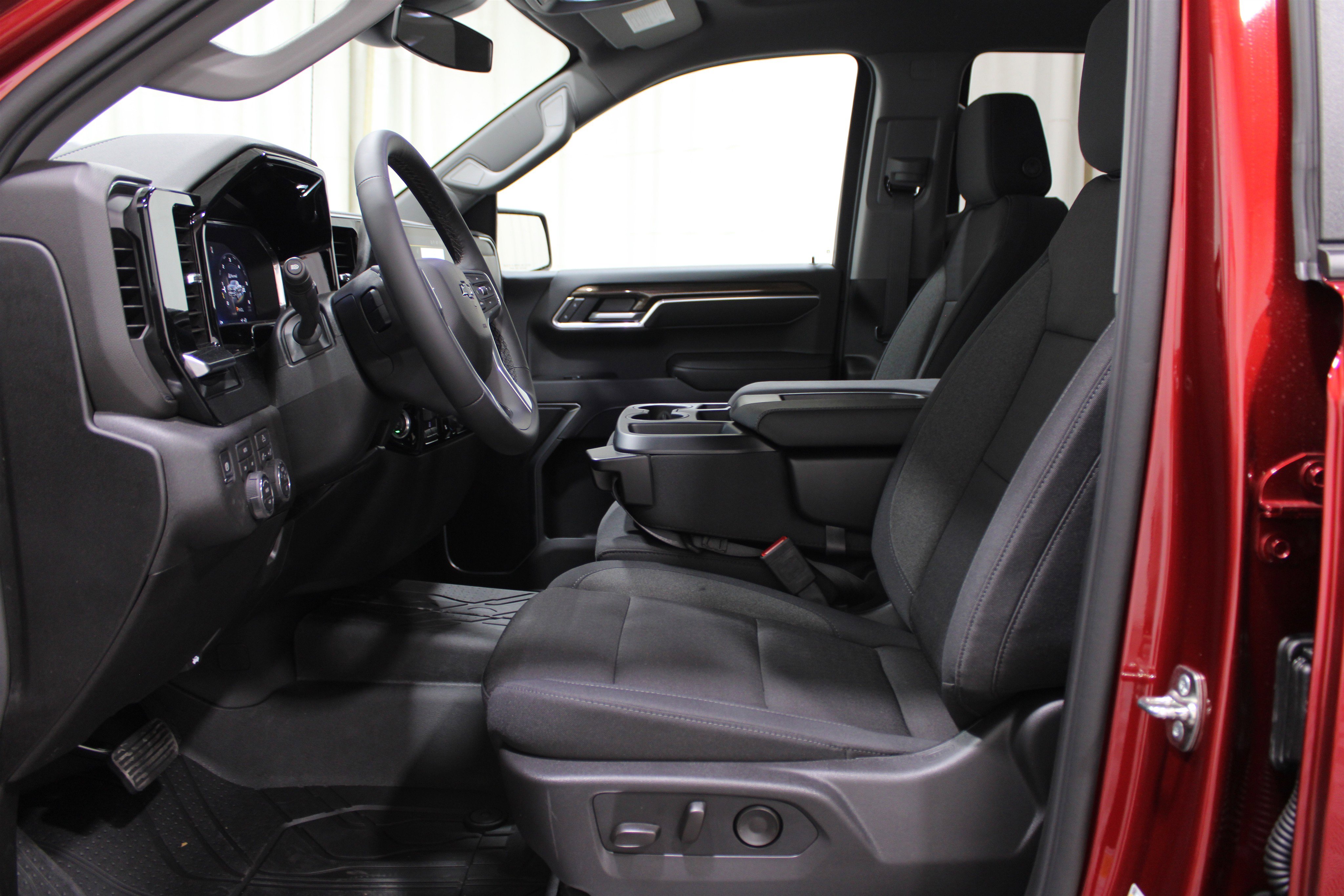 2026 Chevrolet Silverado 1500 RST photo 3
