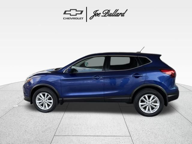 2017 Nissan Rogue Sport S photo 4