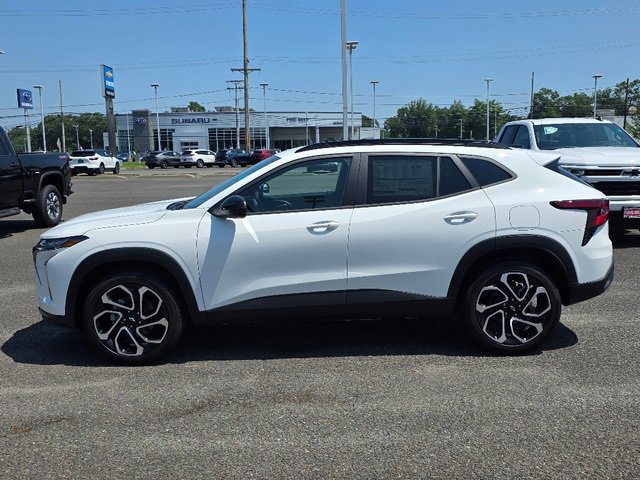 2025 Chevrolet Trax photo 6
