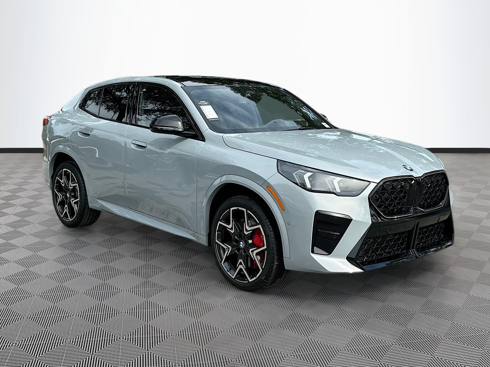 2026 BMW X2 28i's photo