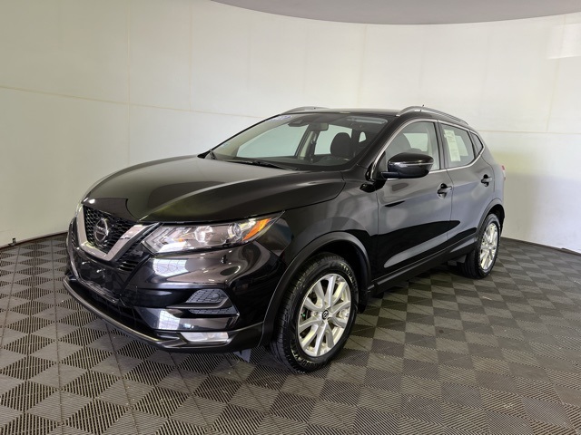 2021 Nissan Rogue Sport SV photo 2
