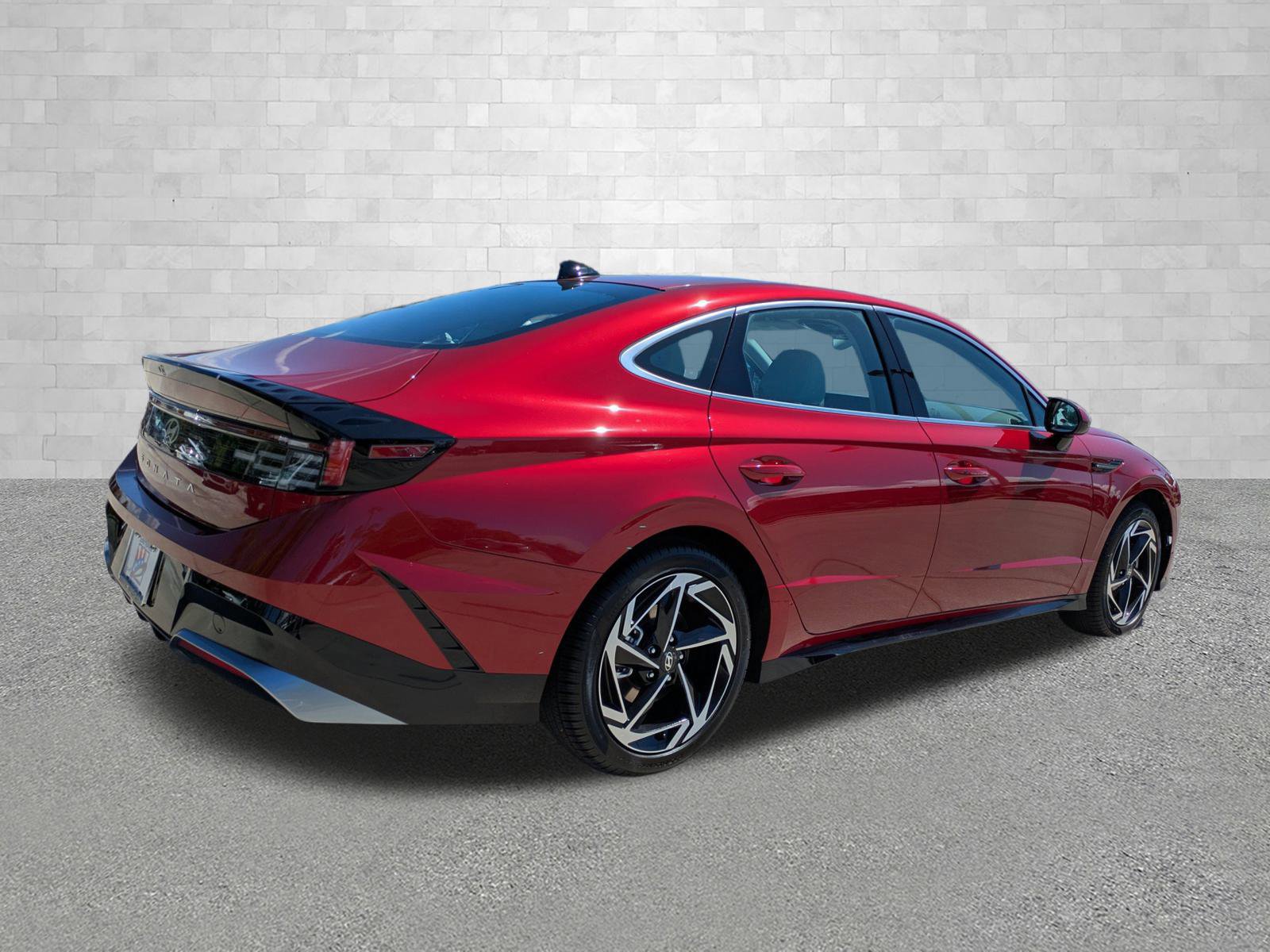 2026 Hyundai Sonata SEL Sport photo 2