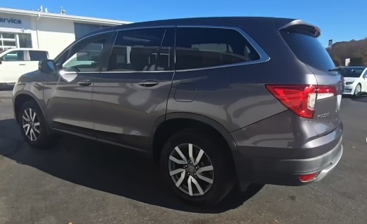 2020 Honda Pilot EX-L's photo