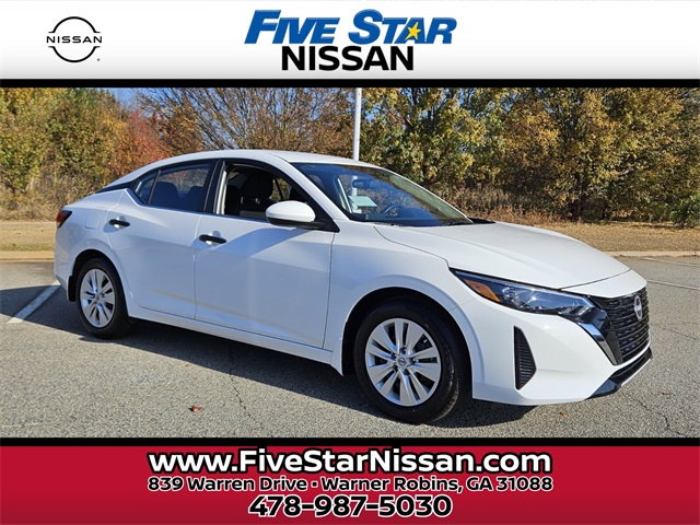 2025 Nissan Sentra S's photo