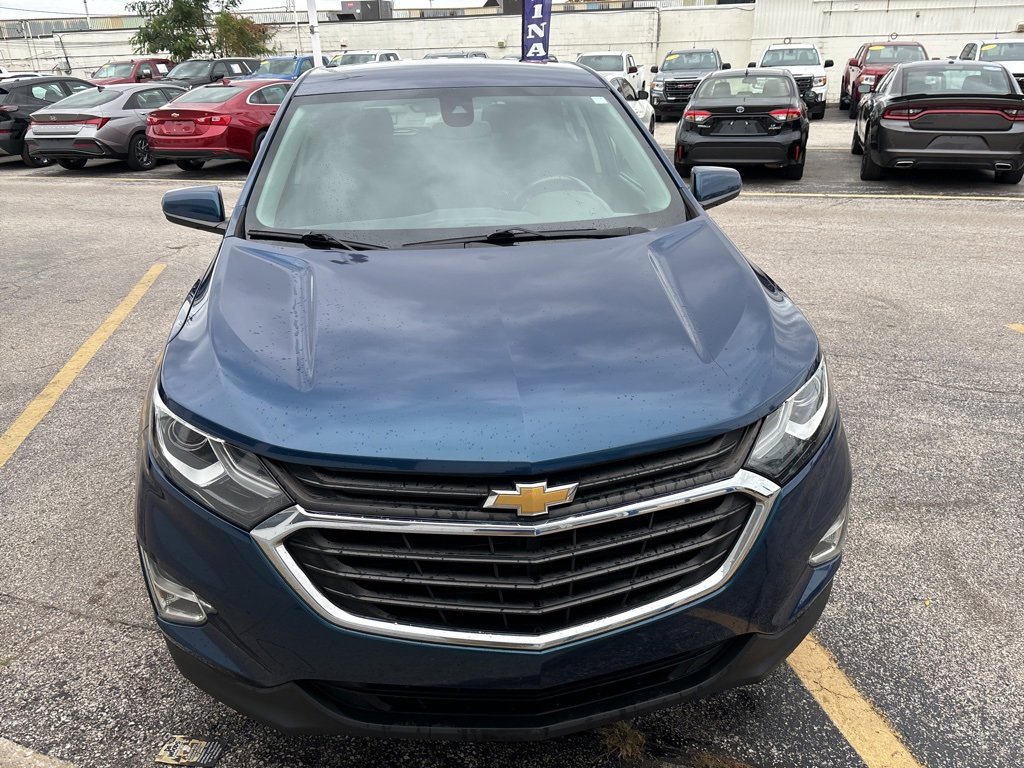 2019 Chevrolet Equinox LT photo 2