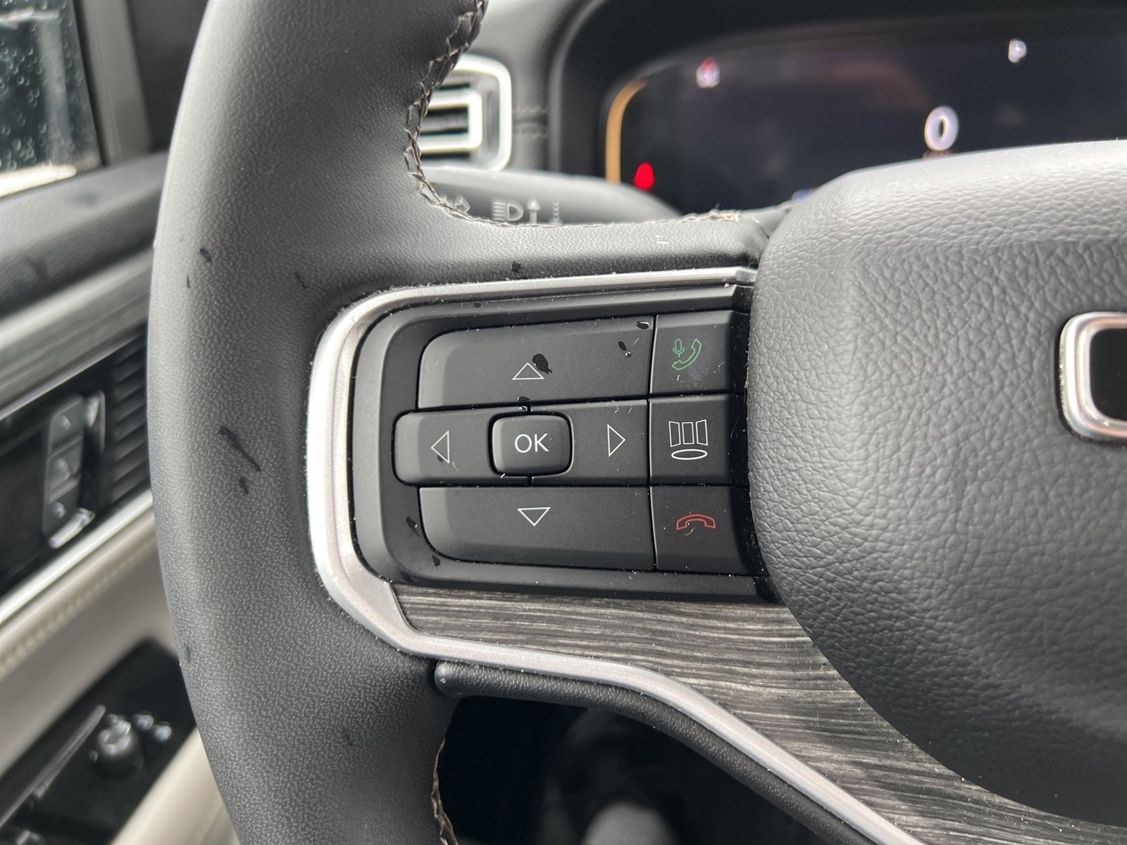 2024 Jeep Wagoneer L Series II photo 22