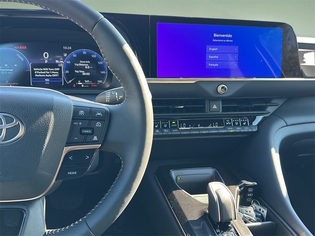2026 Toyota Crown XLE photo 13
